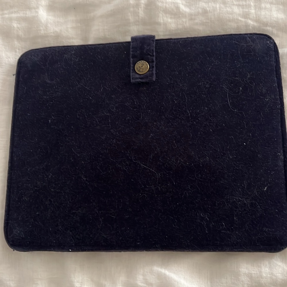 Lands End tablet case - Picture 2 of 4